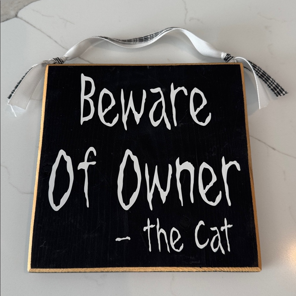 Beware‎ Sign
